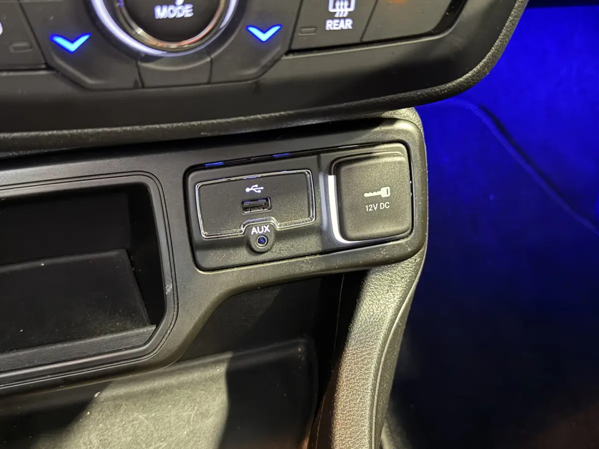 1.0T Limited | Night Eagle | Apple Carplay | Keyless