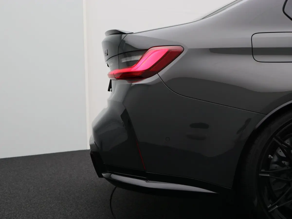 M3 xDrive Competition | Innovation Pack | Stuurwielrand verwarmd | M Carbon-keramische remmen | Stoelventilatie | Driving Assistant Professional | Harman Kardon