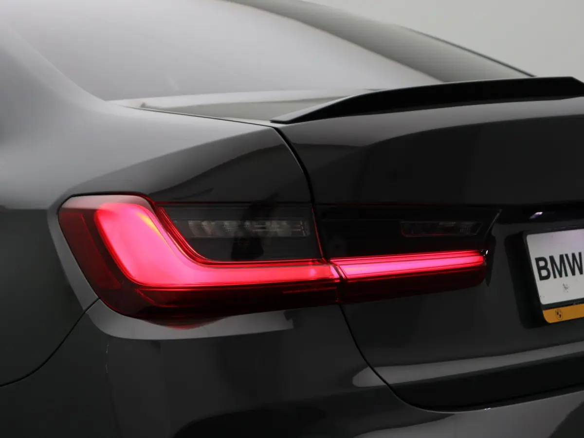 M3 xDrive Competition | Innovation Pack | Stuurwielrand verwarmd | M Carbon-keramische remmen | Stoelventilatie | Driving Assistant Professional | Harman Kardon