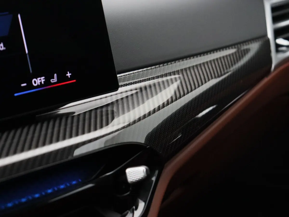 M3 xDrive Competition | Innovation Pack | Stuurwielrand verwarmd | M Carbon-keramische remmen | Stoelventilatie | Driving Assistant Professional | Harman Kardon