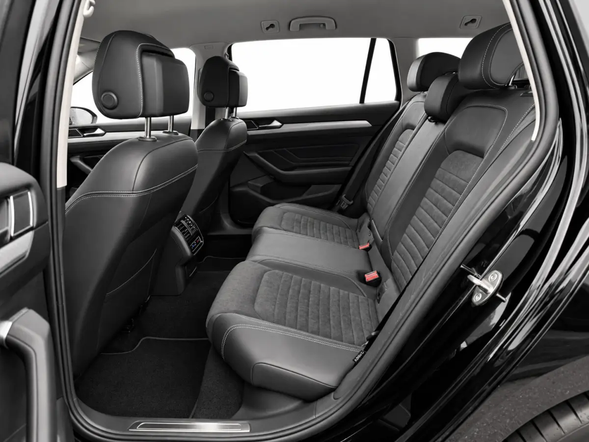 1.4 TSI PHEV GTE | Trekhaak | IQ Light | Massage | Travel Assist | Dodehoek | Dealer onderhouden