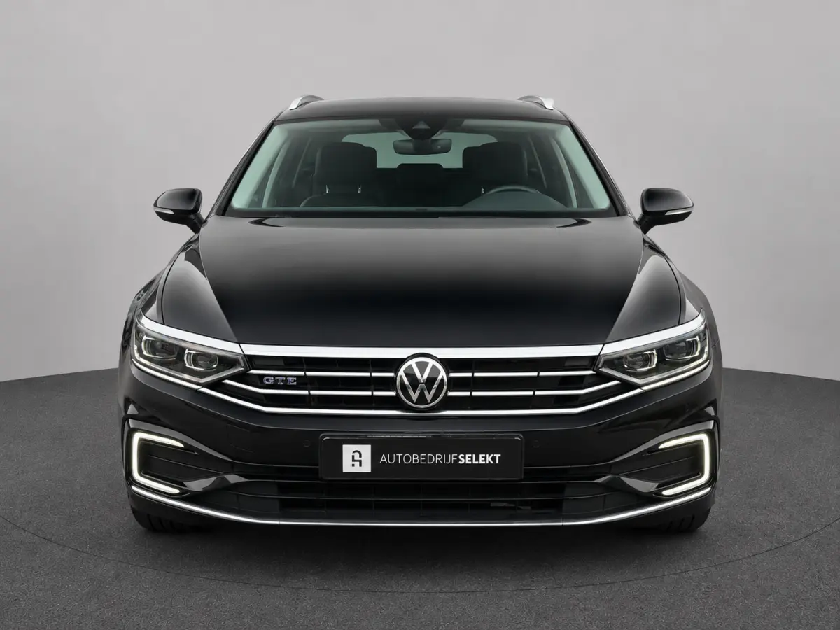 1.4 TSI PHEV GTE | Trekhaak | IQ Light | Massage | Travel Assist | Dodehoek | Dealer onderhouden