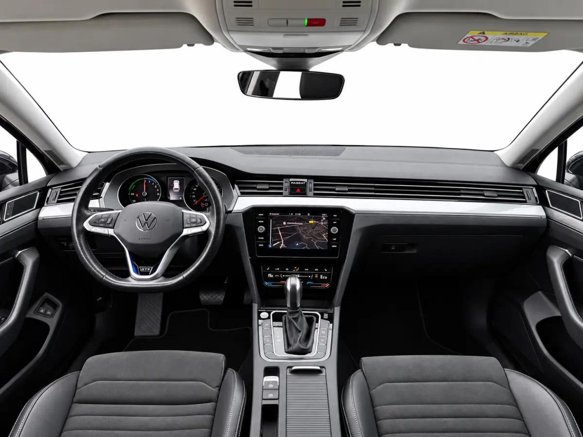 1.4 TSI PHEV GTE | Trekhaak | IQ Light | Massage | Travel Assist | Dodehoek | Dealer onderhouden