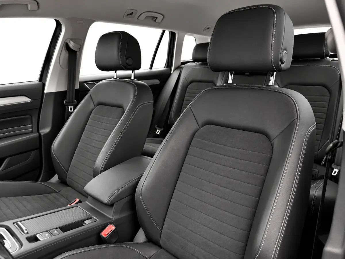 1.4 TSI PHEV GTE | Trekhaak | IQ Light | Massage | Travel Assist | Dodehoek | Dealer onderhouden