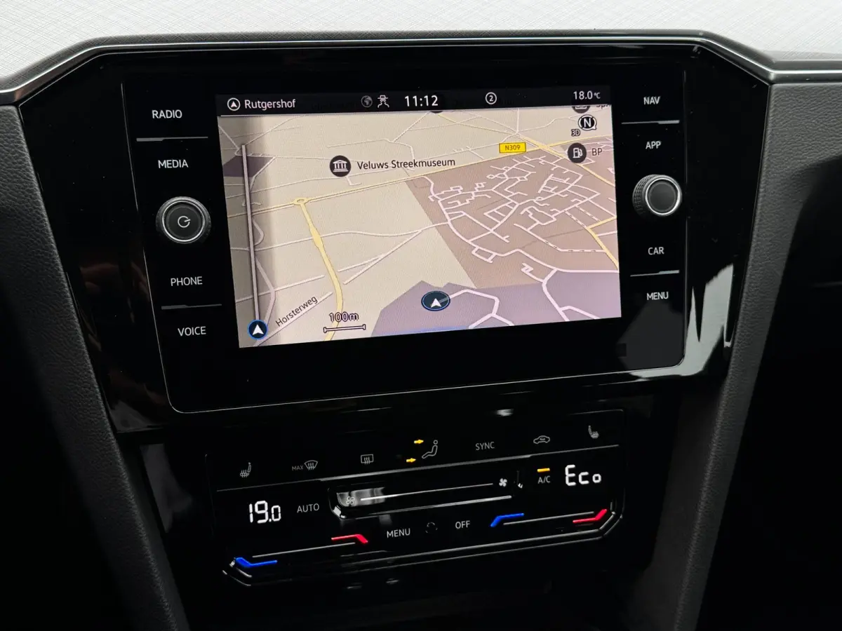 1.4 TSI PHEV GTE | Trekhaak | IQ Light | Massage | Travel Assist | Dodehoek | Dealer onderhouden