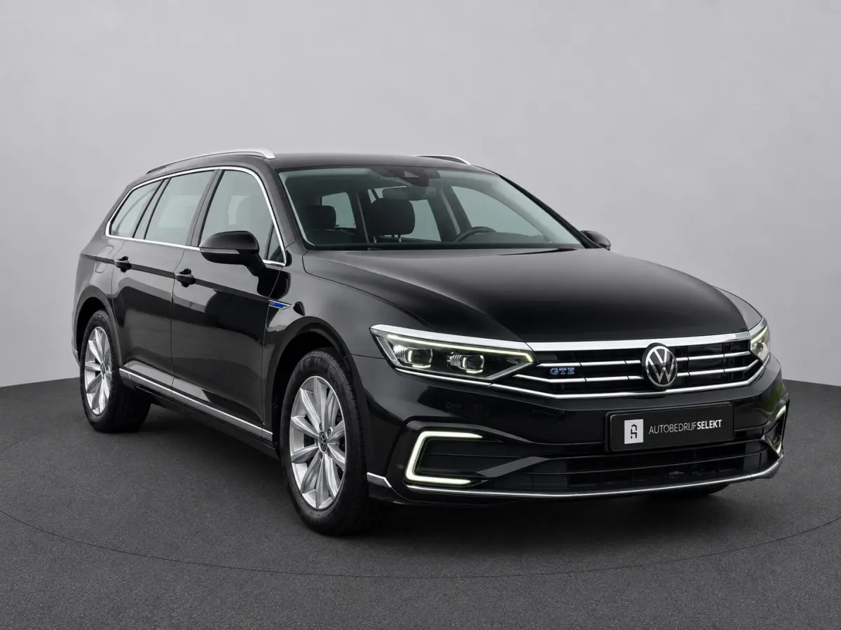 1.4 TSI PHEV GTE | Trekhaak | IQ Light | Massage | Travel Assist | Dodehoek | Dealer onderhouden