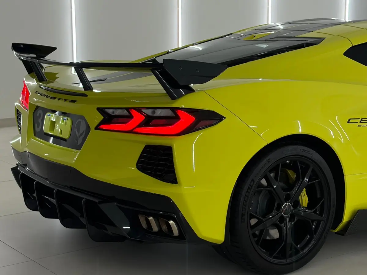 USA C8 .R 6.2L V8 Limited Edition nr. 711 van 1000