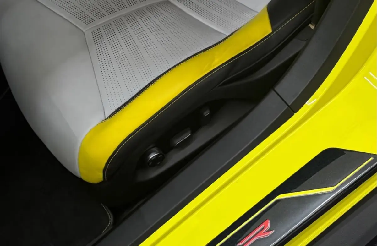 USA C8 .R 6.2L V8 Limited Edition nr. 711 van 1000
