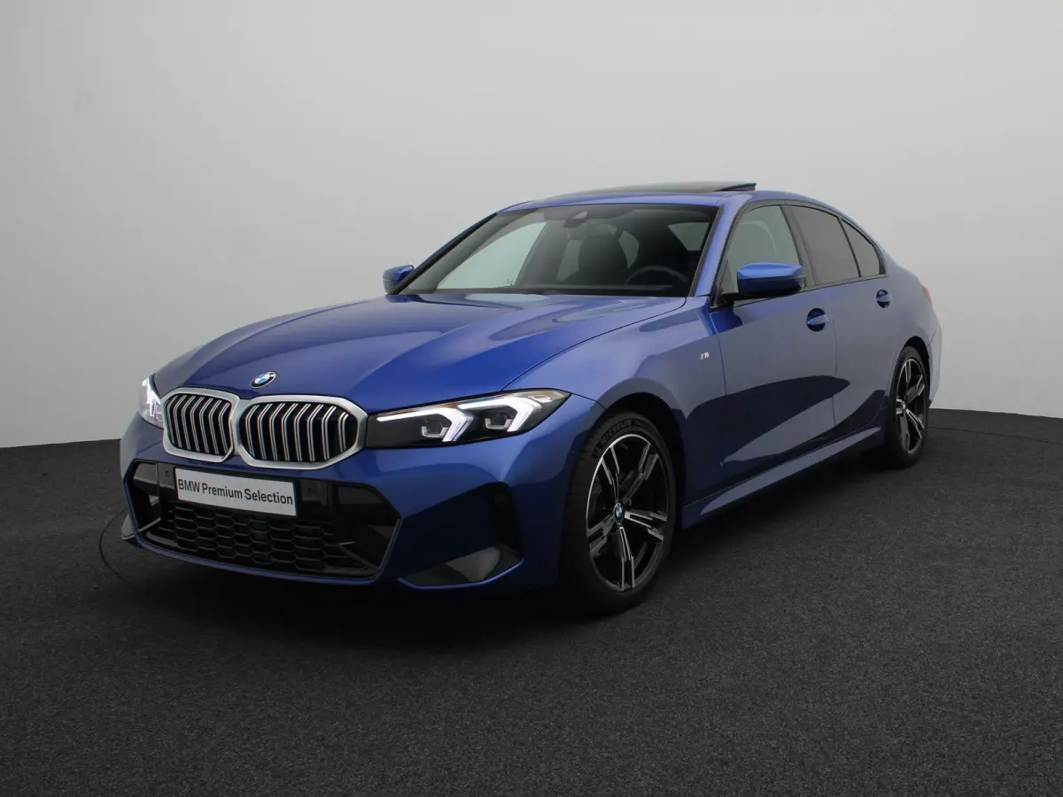 320i M Sportpakket | Comfort Pack | Trekhaak | Schuifdak | DAB | HiFi | 18''