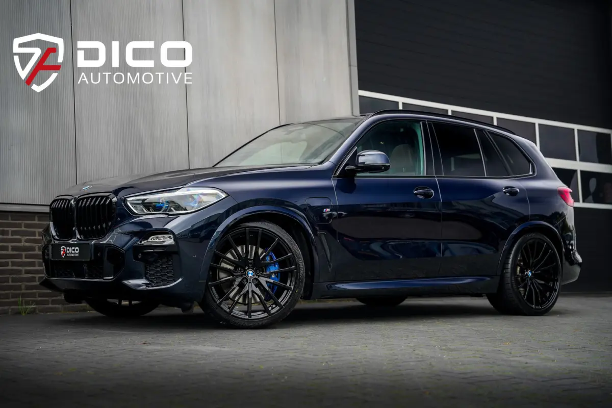 xDrive45e 395 pk High Executive M-Sportpakket/ Pano-Dak/ Harman&Kardon/ Nachtzicht/ Sport-Stoelen/ Stoel.Verw+Koeling/ Laser/ Head-Up/ 360-Camera/ Massage/ Adap.Cruise/ 22'' LMV