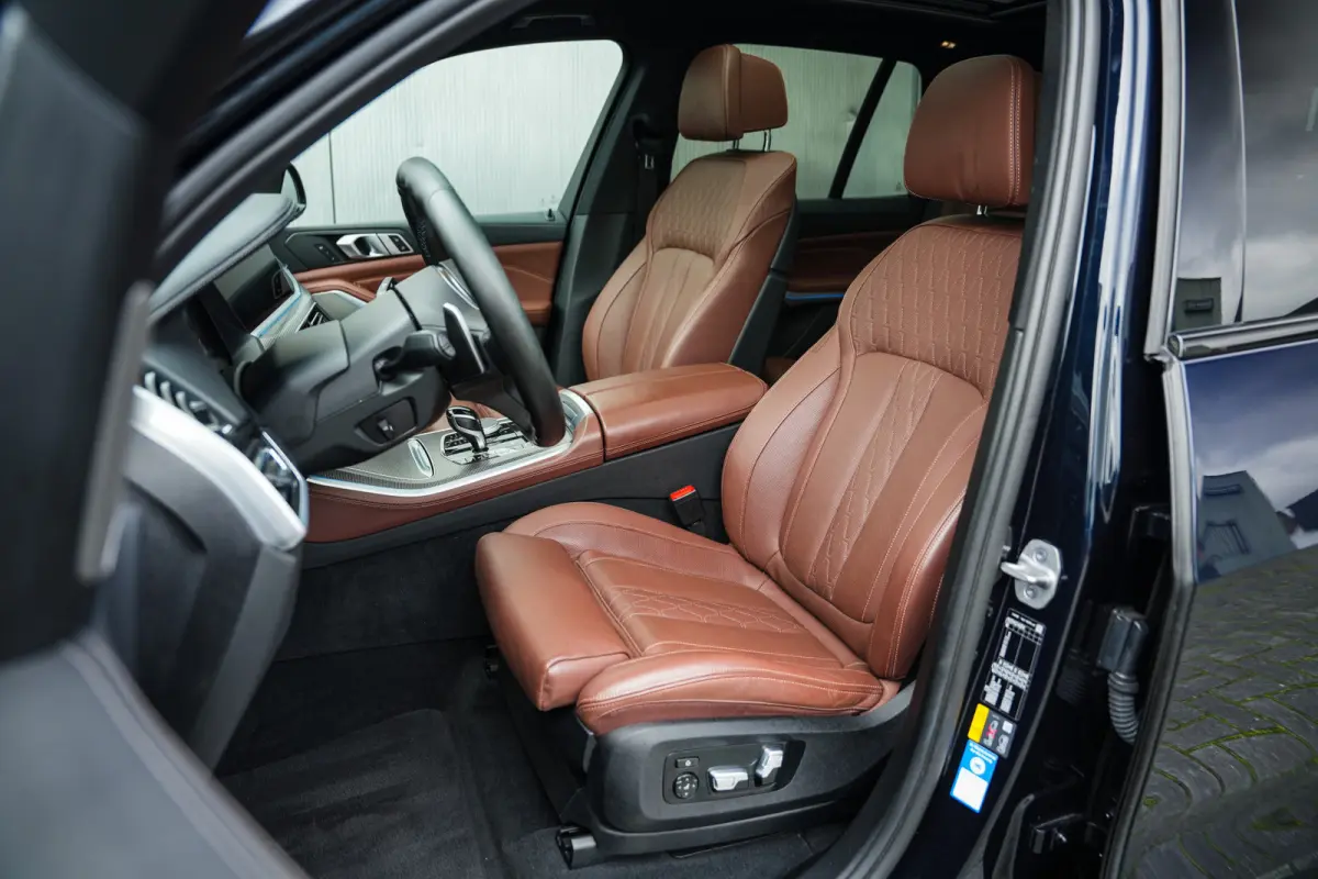xDrive45e 395 pk High Executive M-Sportpakket/ Pano-Dak/ Harman&Kardon/ Nachtzicht/ Sport-Stoelen/ Stoel.Verw+Koeling/ Laser/ Head-Up/ 360-Camera/ Massage/ Adap.Cruise/ 22'' LMV