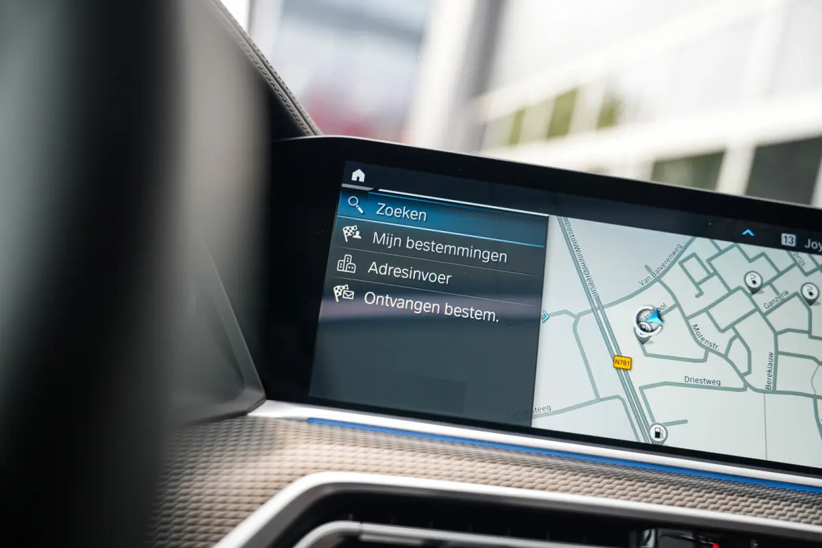 xDrive45e 395 pk High Executive M-Sportpakket/ Pano-Dak/ Harman&Kardon/ Nachtzicht/ Sport-Stoelen/ Stoel.Verw+Koeling/ Laser/ Head-Up/ 360-Camera/ Massage/ Adap.Cruise/ 22'' LMV