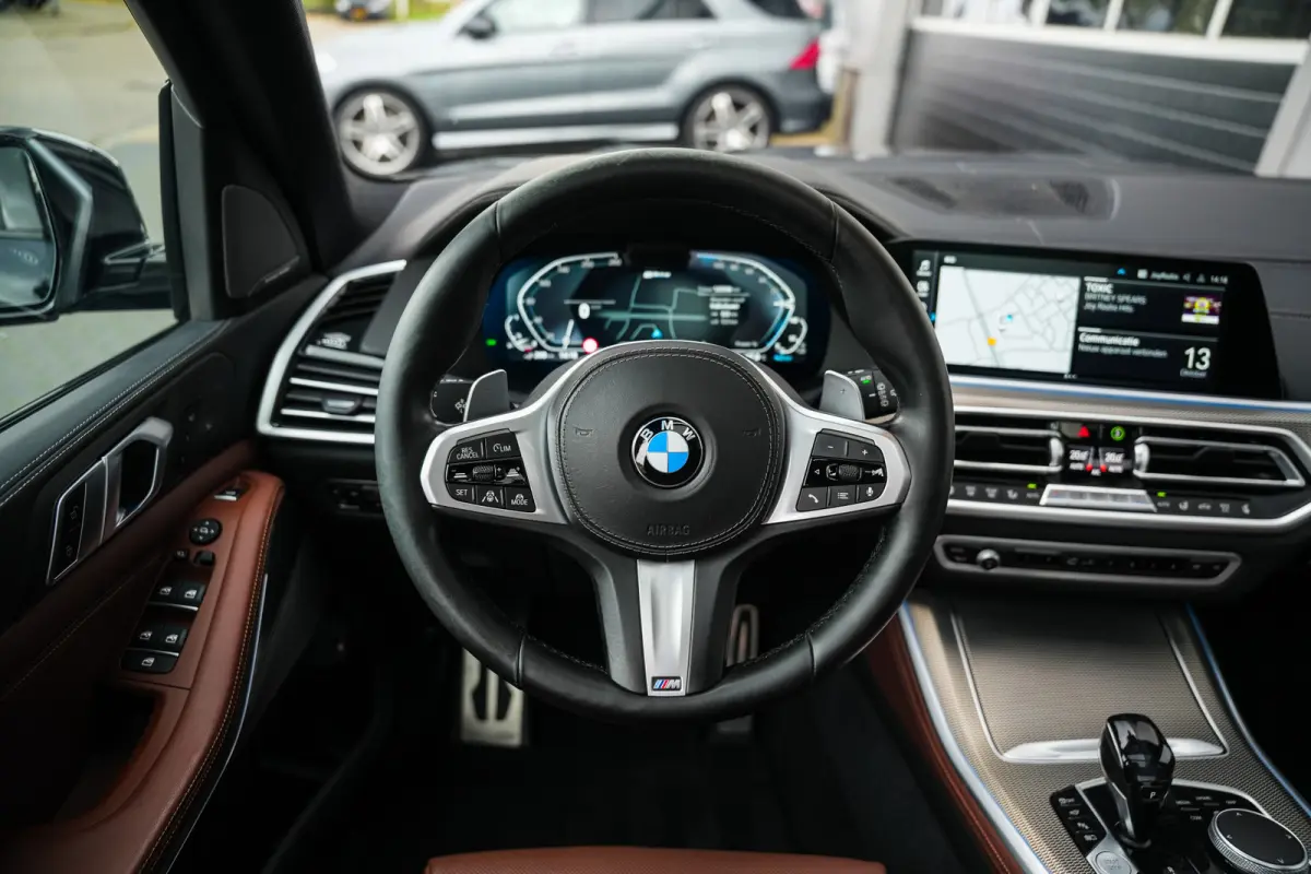 xDrive45e 395 pk High Executive M-Sportpakket/ Pano-Dak/ Harman&Kardon/ Nachtzicht/ Sport-Stoelen/ Stoel.Verw+Koeling/ Laser/ Head-Up/ 360-Camera/ Massage/ Adap.Cruise/ 22'' LMV