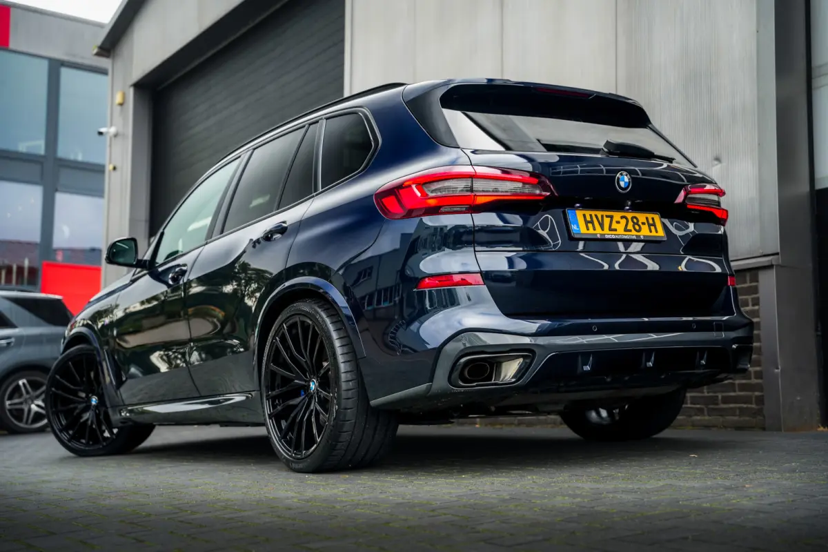 xDrive45e 395 pk High Executive M-Sportpakket/ Pano-Dak/ Harman&Kardon/ Nachtzicht/ Sport-Stoelen/ Stoel.Verw+Koeling/ Laser/ Head-Up/ 360-Camera/ Massage/ Adap.Cruise/ 22'' LMV