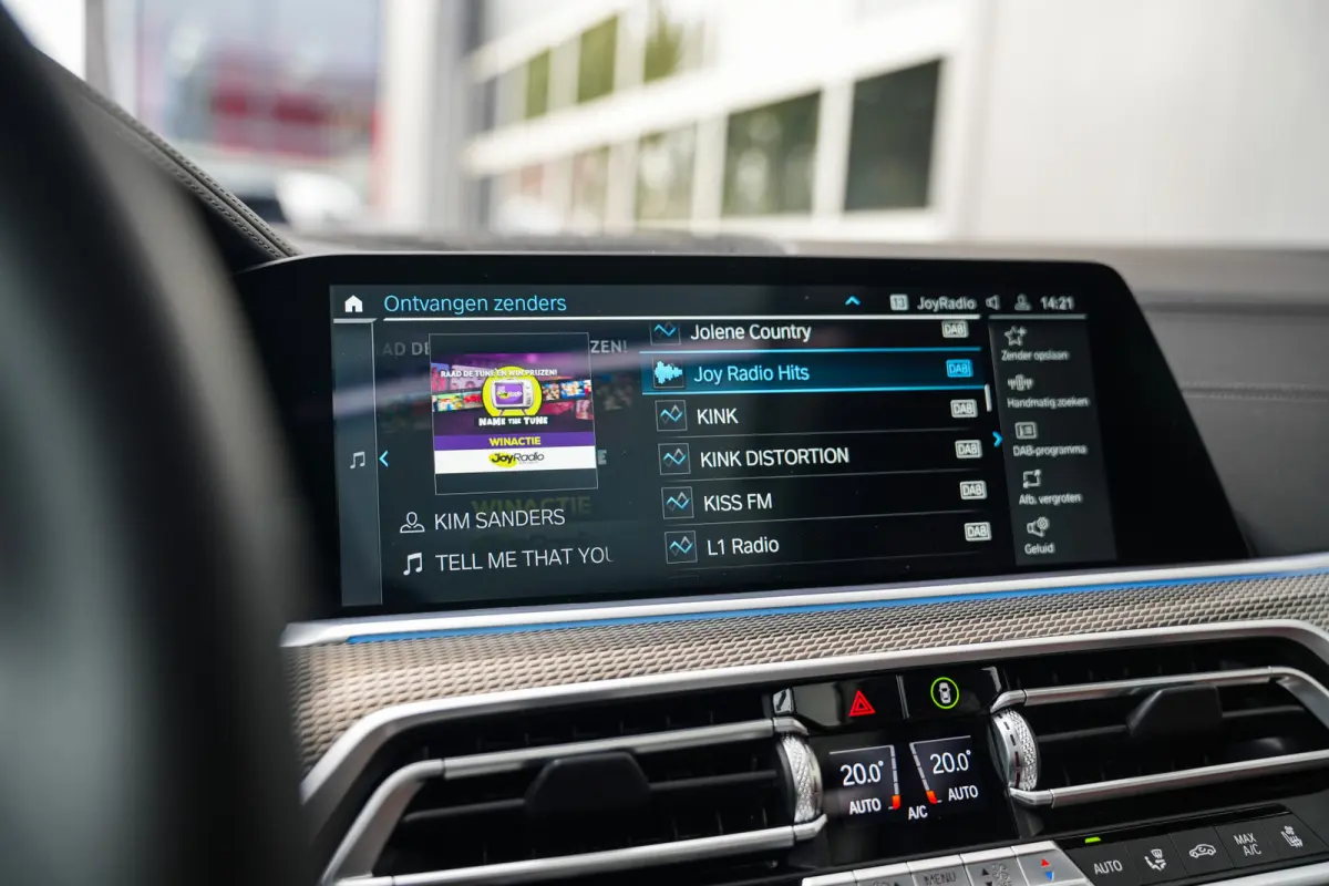 xDrive45e 395 pk High Executive M-Sportpakket/ Pano-Dak/ Harman&Kardon/ Nachtzicht/ Sport-Stoelen/ Stoel.Verw+Koeling/ Laser/ Head-Up/ 360-Camera/ Massage/ Adap.Cruise/ 22'' LMV