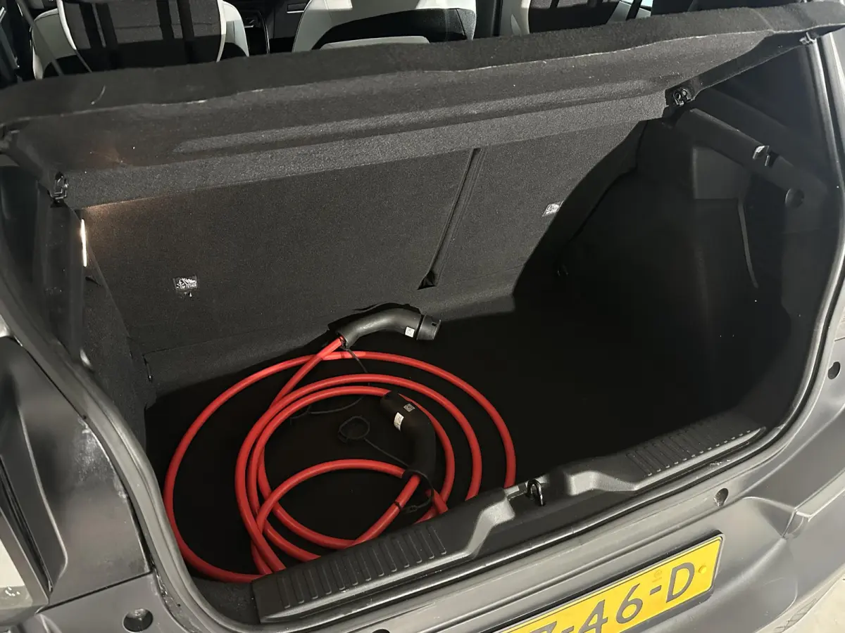 Max 113pk 44 kWh | Hoge instap | Parkeercamera | Navigatie | Apple Carplay - Android auto