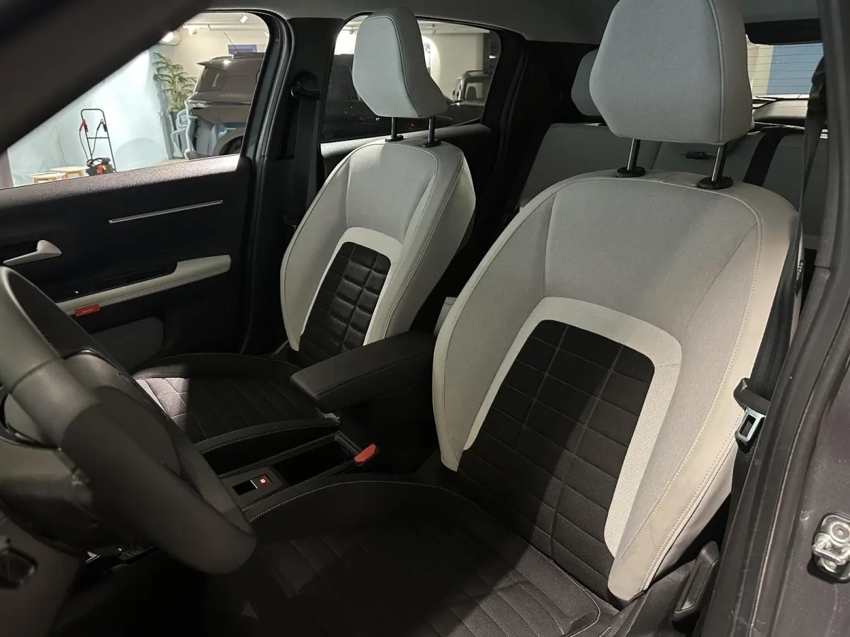 Max 113pk 44 kWh | Hoge instap | Parkeercamera | Navigatie | Apple Carplay - Android auto