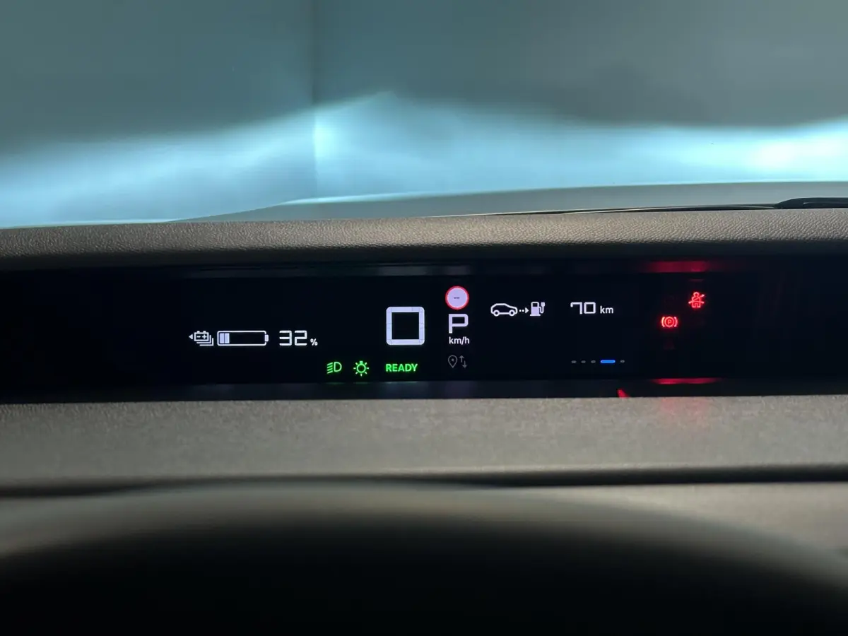 Max 113pk 44 kWh | Hoge instap | Parkeercamera | Navigatie | Apple Carplay - Android auto