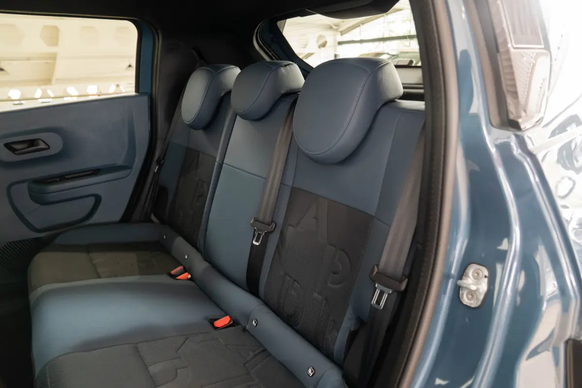 1.2 Hybrid ICON | Apple Carplay & Android Auto | Lichtmetalen velgen | Parkeersensoren | Cruise Controle | Airco |