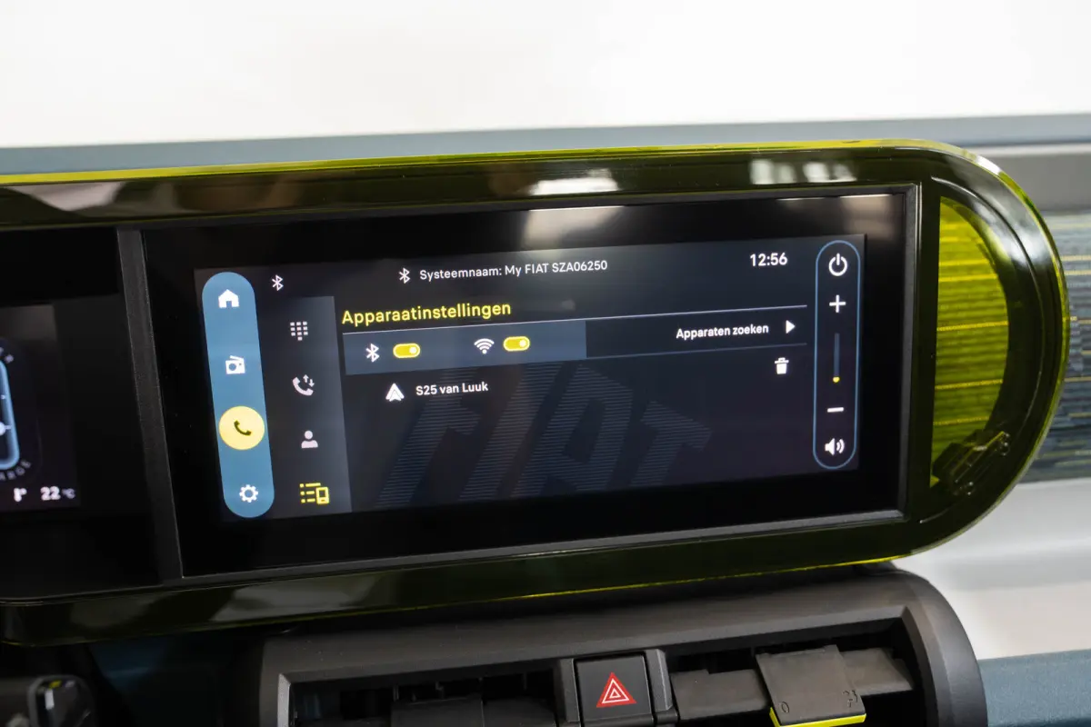 1.2 Hybrid ICON | Apple Carplay & Android Auto | Lichtmetalen velgen | Parkeersensoren | Cruise Controle | Airco |