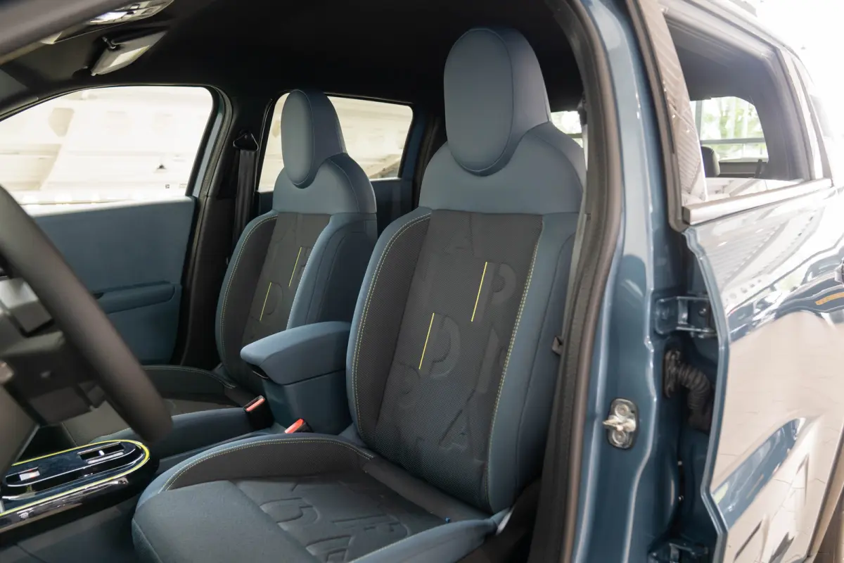 1.2 Hybrid ICON | Apple Carplay & Android Auto | Lichtmetalen velgen | Parkeersensoren | Cruise Controle | Airco |
