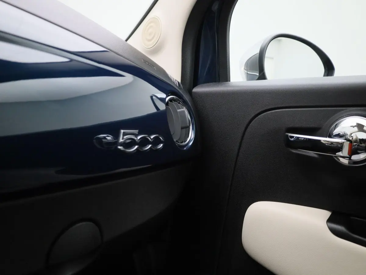 0.9 TwinAir Turbo Collezione | Panoramadak | Airco | Cruise Control | Airco | Lichtmetalen velgen