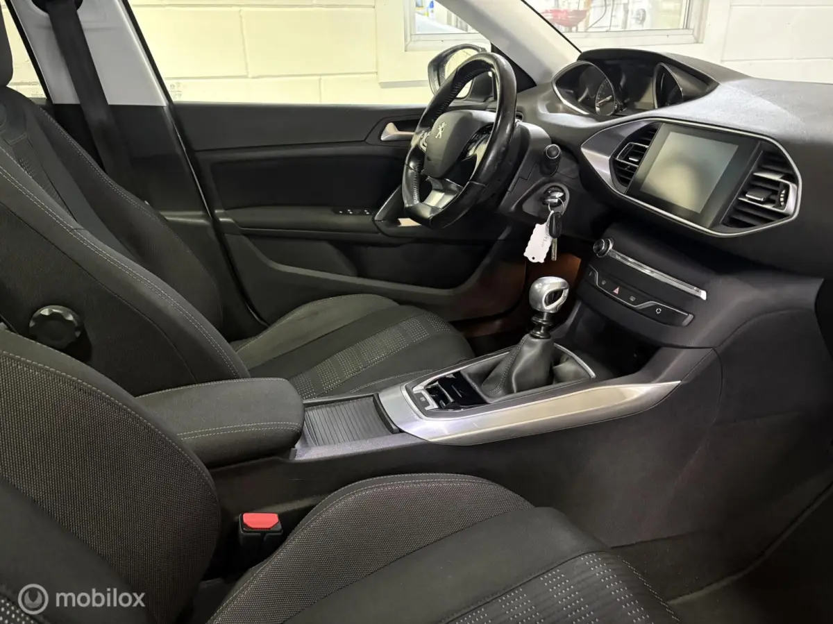 1.2 PureTech Blue Lease Premium Apk - Riem verv. - Navi - Cruise - Panorama