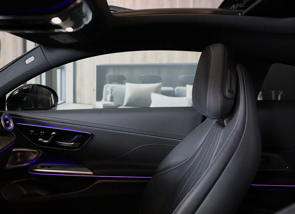 300 e AMG Line / Massage / Head Up / 360 Camera / Acc / BURMESTER / Elek Stoelen / Memory / Open Pano / 19