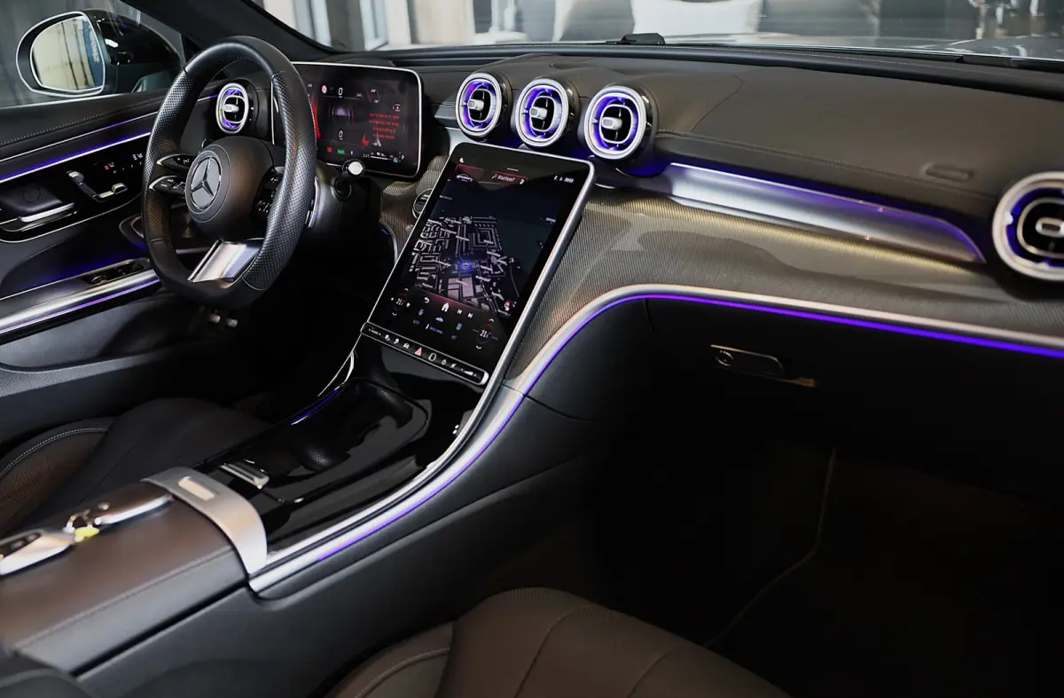 300 e AMG Line / Massage / Head Up / 360 Camera / Acc / BURMESTER / Elek Stoelen / Memory / Open Pano / 19