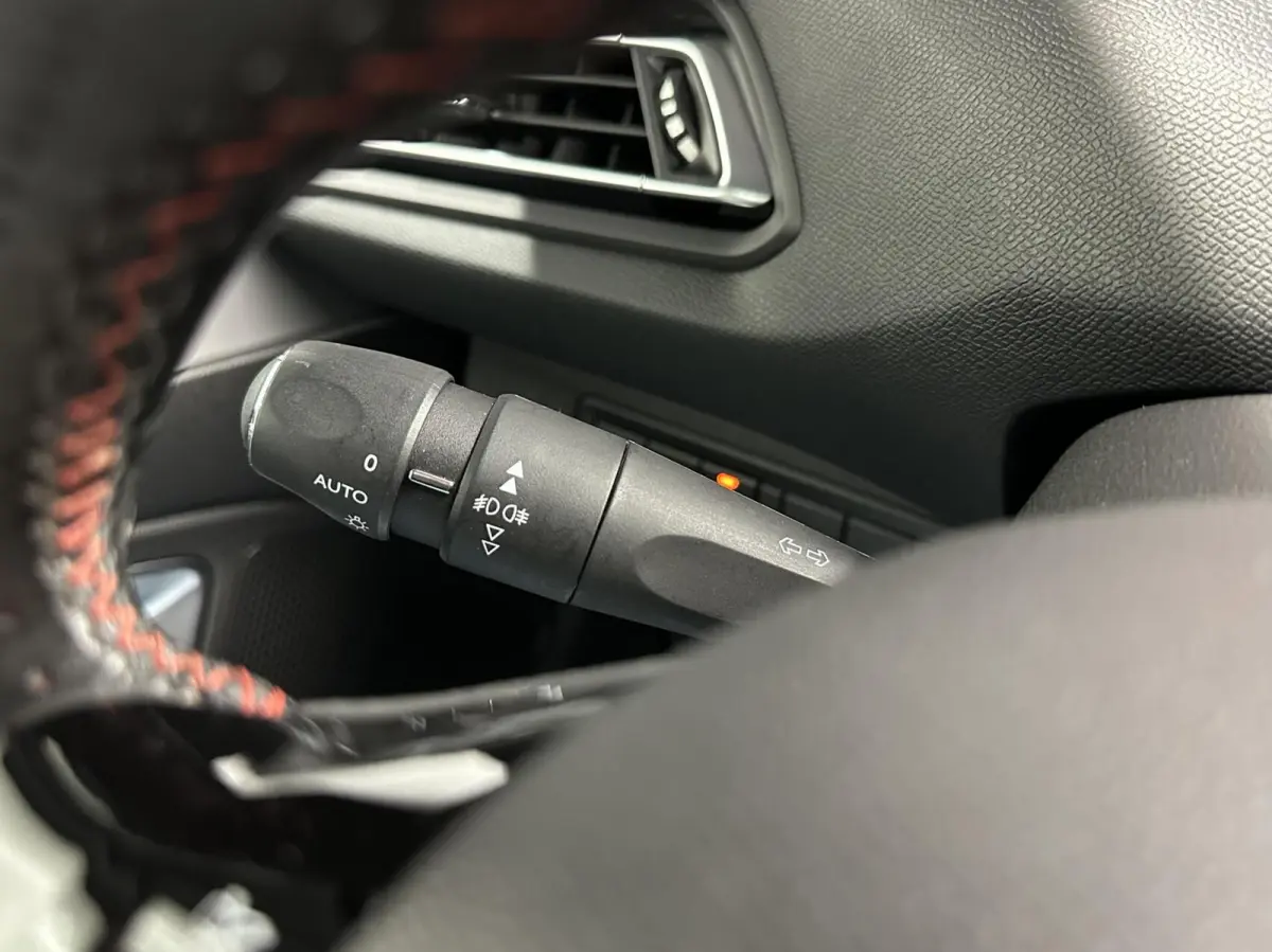 1.2 PureTech GT-line 131PK PANO CRUISE CAMERA CLIMA CARPLAY