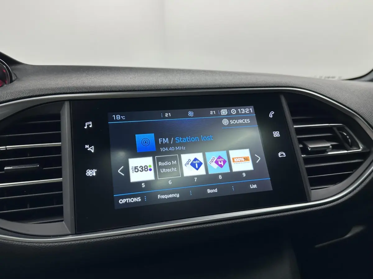 1.2 PureTech GT-line 131PK PANO CRUISE CAMERA CLIMA CARPLAY