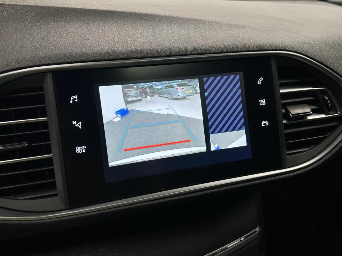 1.2 PureTech GT-line 131PK PANO CRUISE CAMERA CLIMA CARPLAY