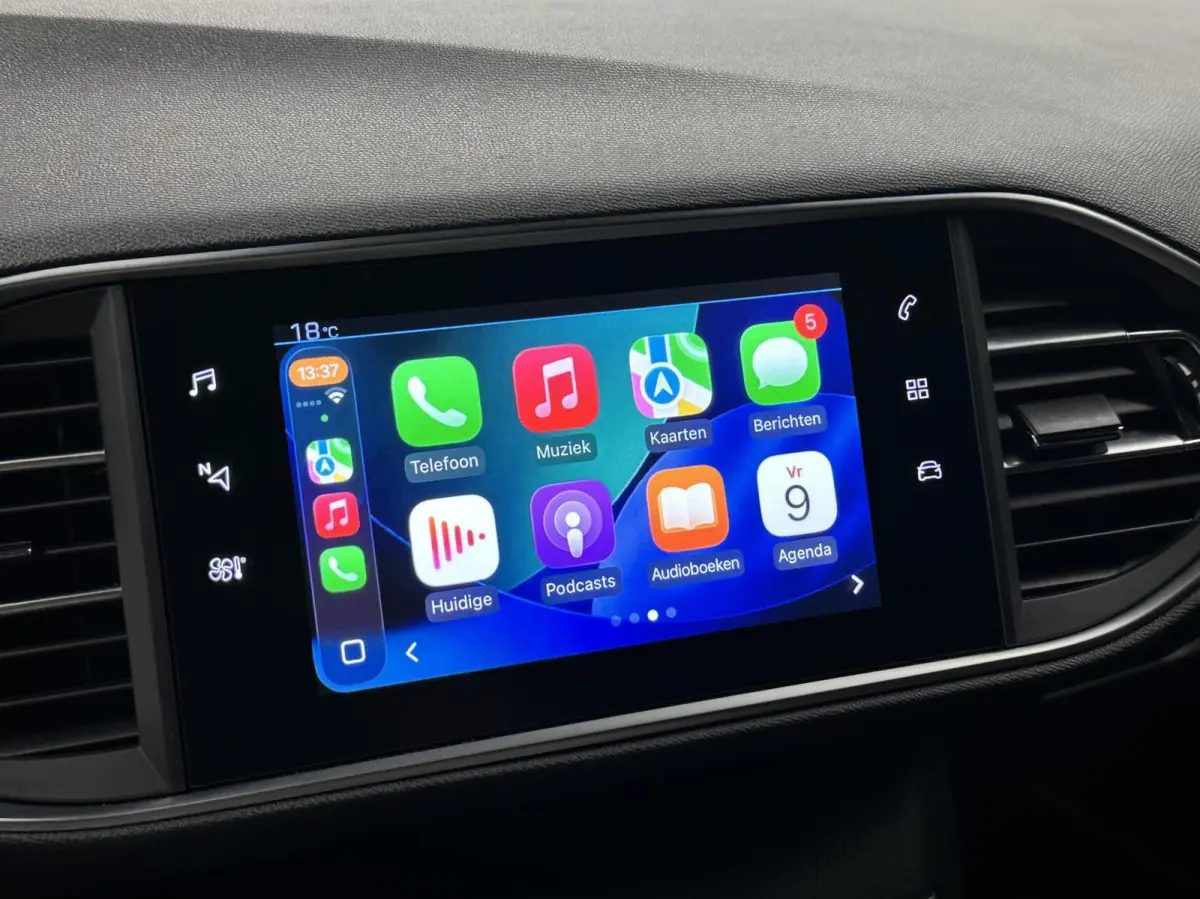 1.2 PureTech GT-line 131PK PANO CRUISE CAMERA CLIMA CARPLAY
