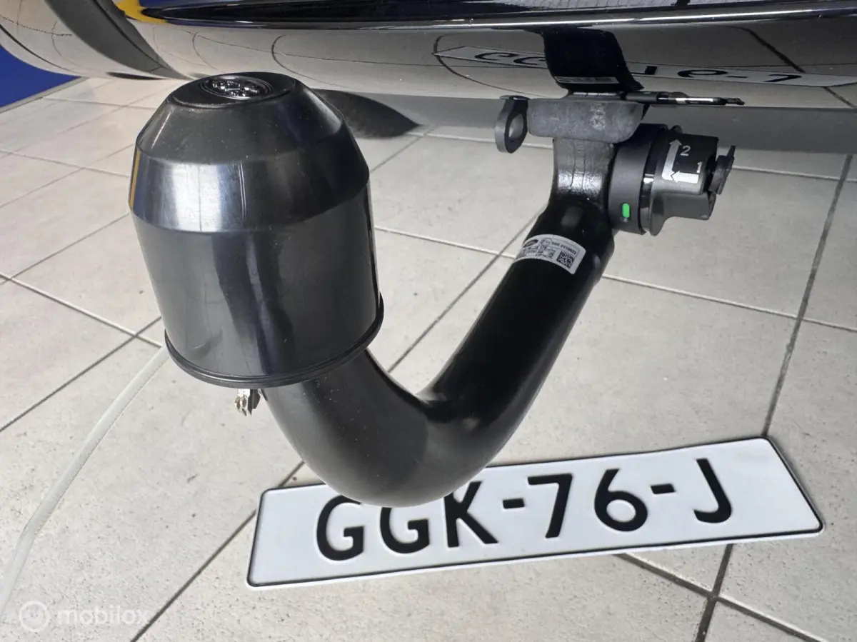 2.0 P400e AWD S PHEV R-DYNAMIC
