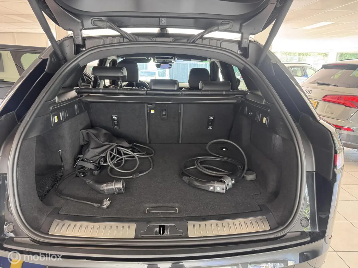 2.0 P400e AWD S PHEV R-DYNAMIC