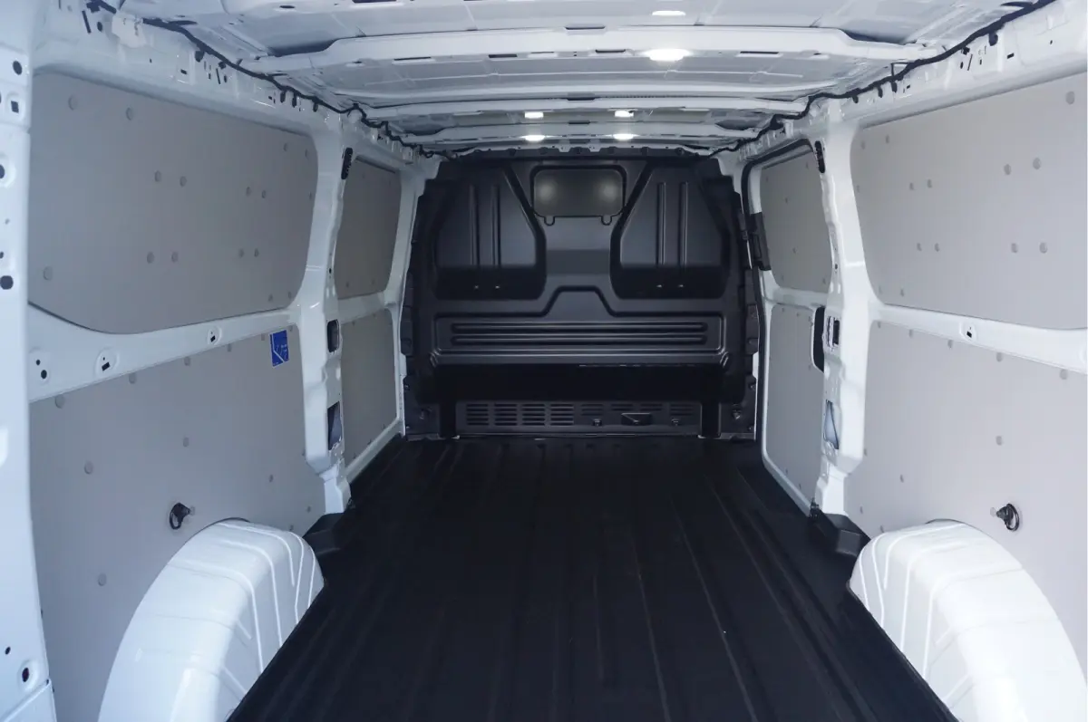 320L 218PK 71KWH Trend AUT BPM VRIJ!! Apple CP / Android A, 2300KG Trekgewicht NR. EC01