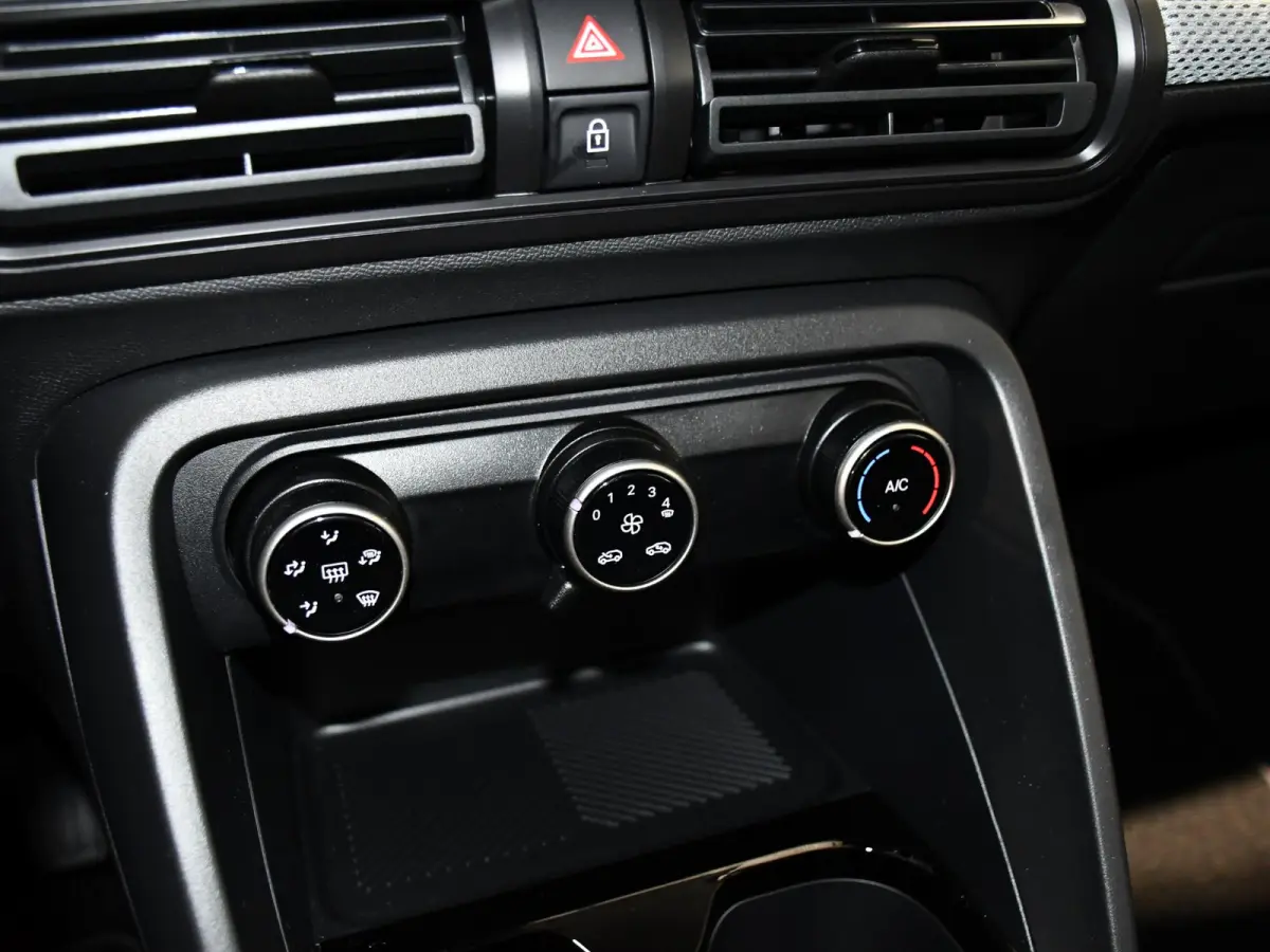 Plus 113pk Comfort Range 44 kWh Leverbaar per januari