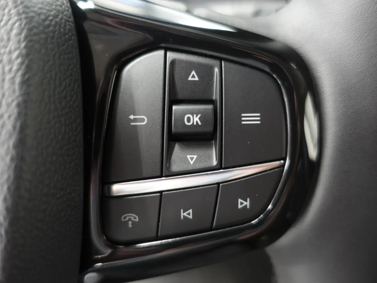 300 2.0 TDCI L2H1 Trend Nieuw Model Automaat Airco Navigatie Cruise Control Camera Trekhaak