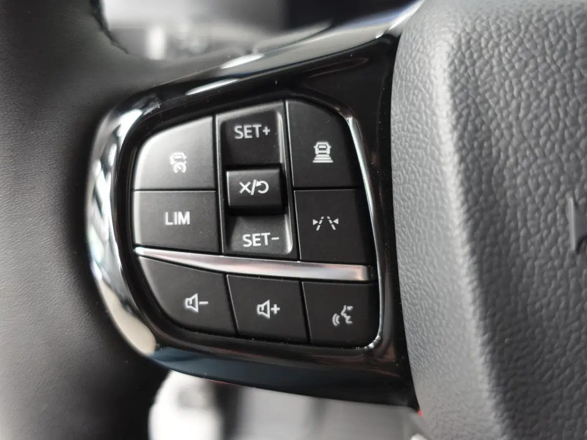 300 2.0 TDCI L2H1 Trend Nieuw Model Automaat Airco Navigatie Cruise Control Camera Trekhaak