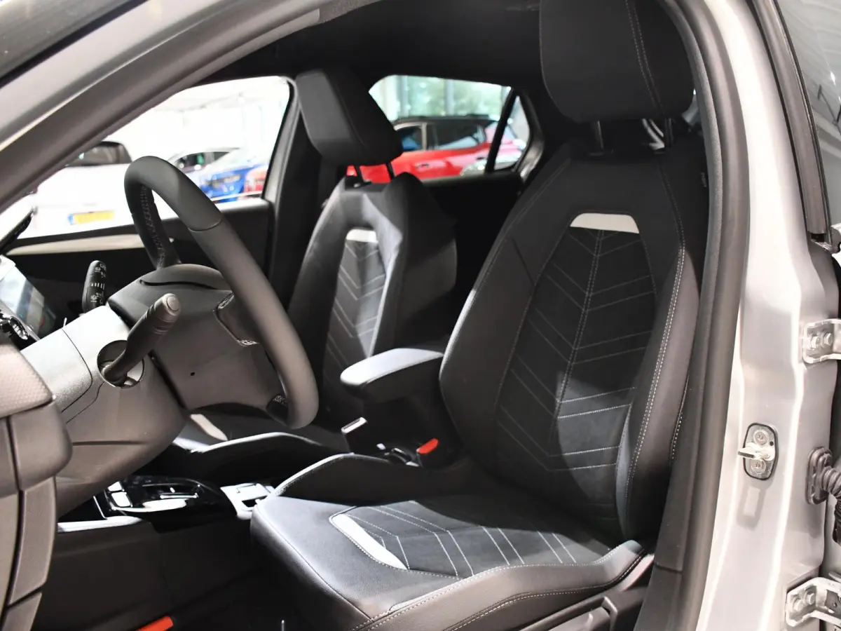 1.2 Turbo Hybrid Ultimate | Leverbaar per januari |