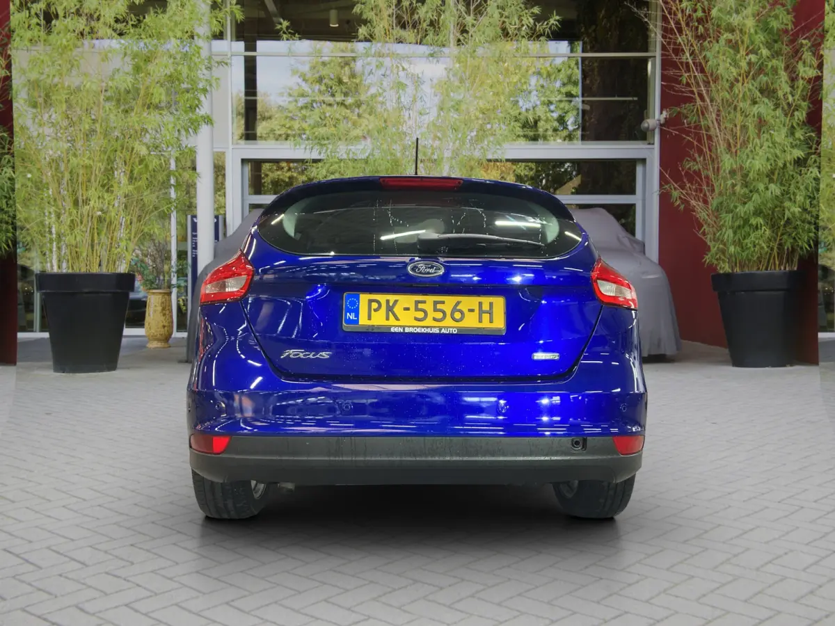 5DRS 125 PK Titanium Voorruitverw | Nav | Cruise control | Dealer onderhouden | 1ste eigenaar |