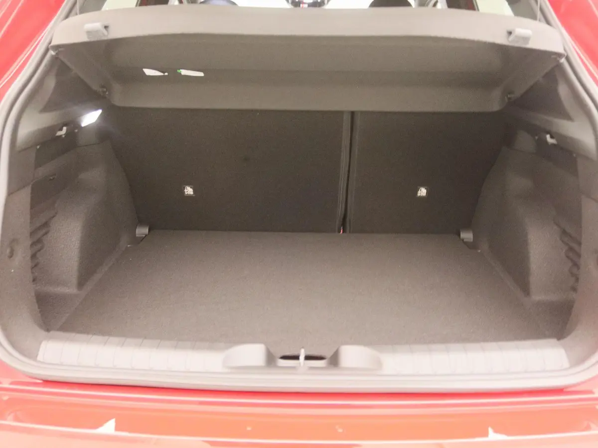 1.2 Hybrid Sport | 145 PK | Zwarte Velgen | NAVI | Alcantara | Demo |