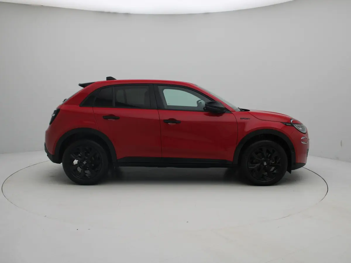 1.2 Hybrid Sport | 145 PK | Zwarte Velgen | NAVI | Alcantara | Demo |