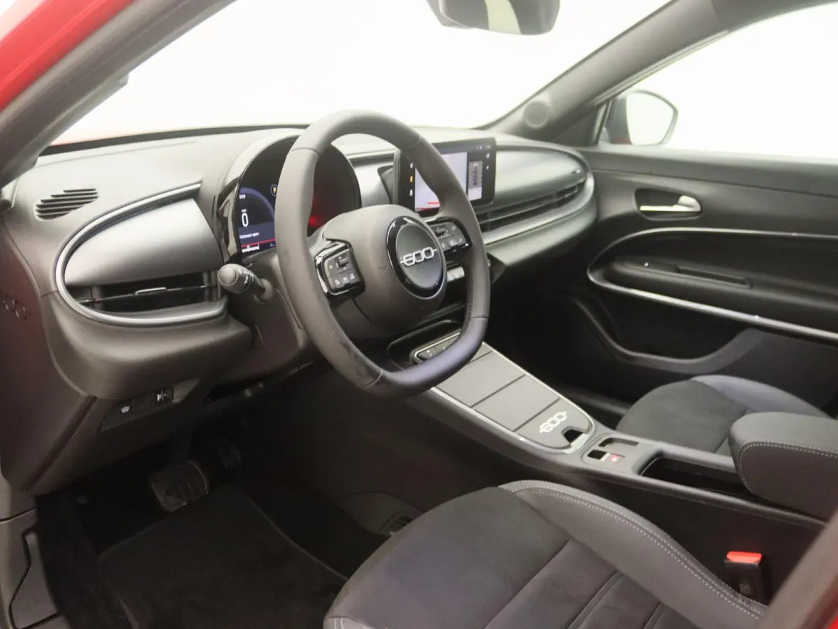 1.2 Hybrid Sport | 145 PK | Zwarte Velgen | NAVI | Alcantara | Demo |