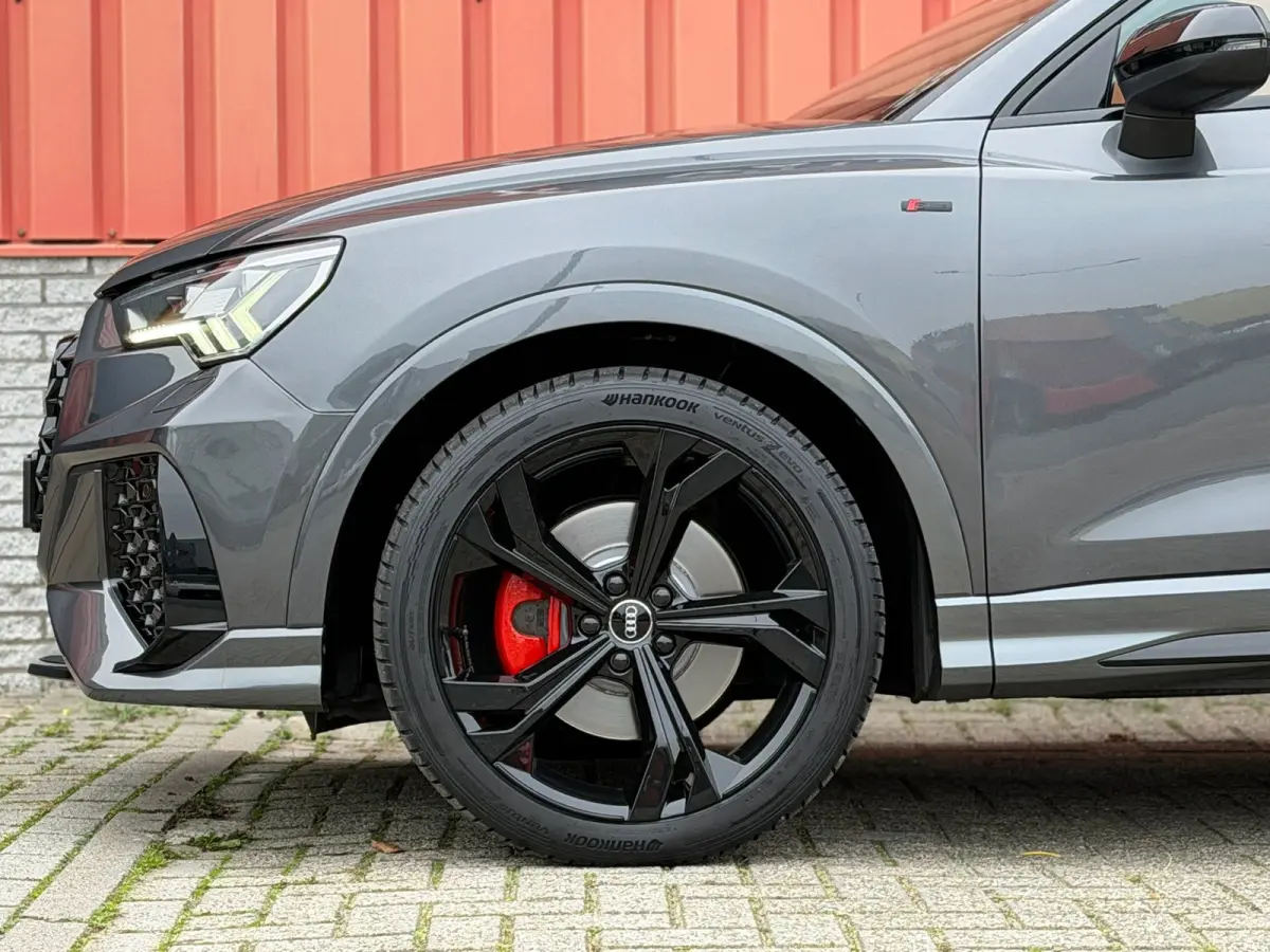 45 TFSI quattro 3x S-Line RSQ3 Look Pano Camera 20"