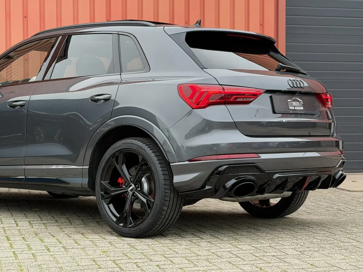 45 TFSI quattro 3x S-Line RSQ3 Look Pano Camera 20"