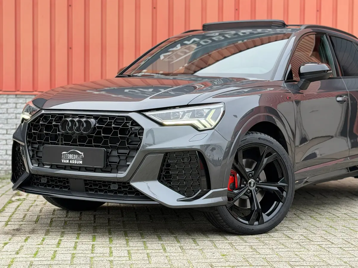 45 TFSI quattro 3x S-Line RSQ3 Look Pano Camera 20"