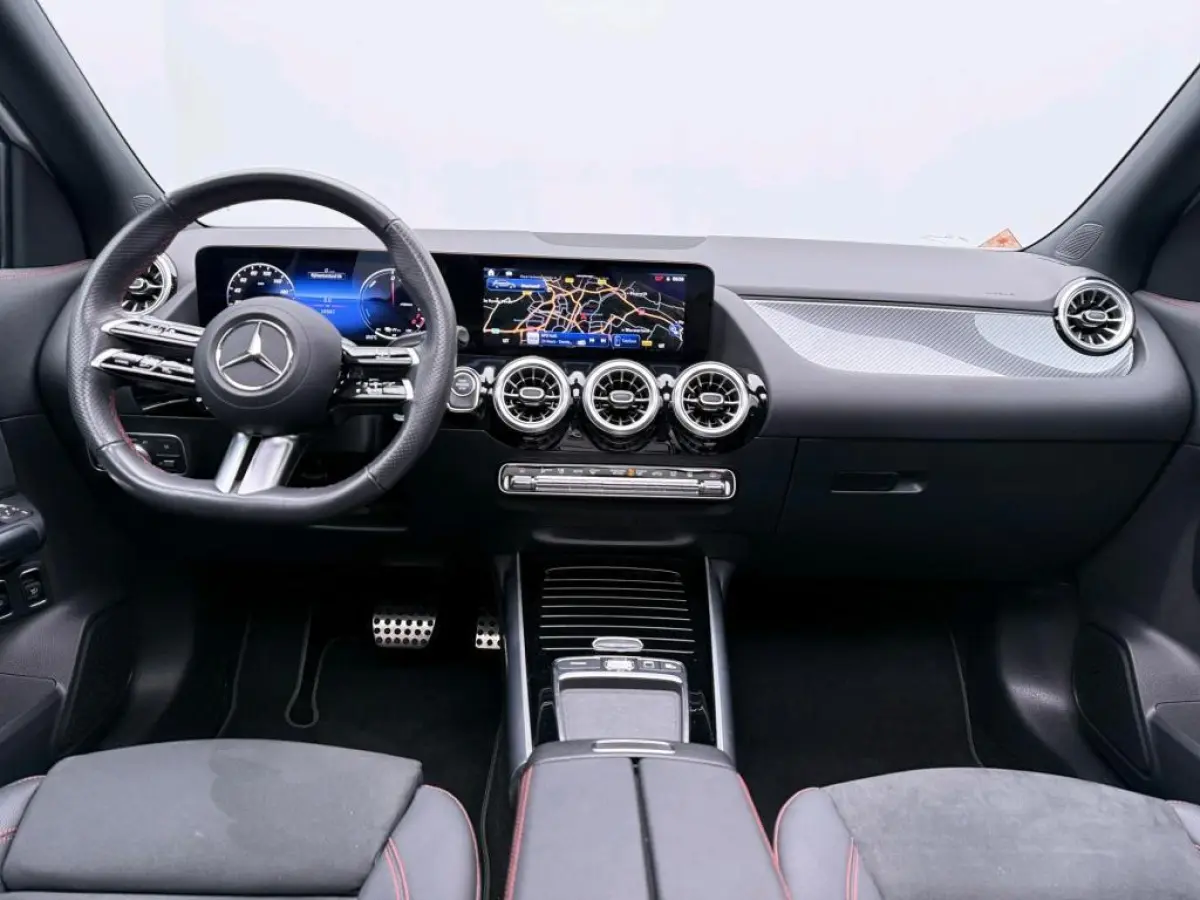 250 e Business Solution AMG Nightpakket / Trekhaak / Panoramadak / Keyless /  Stoelverwarming