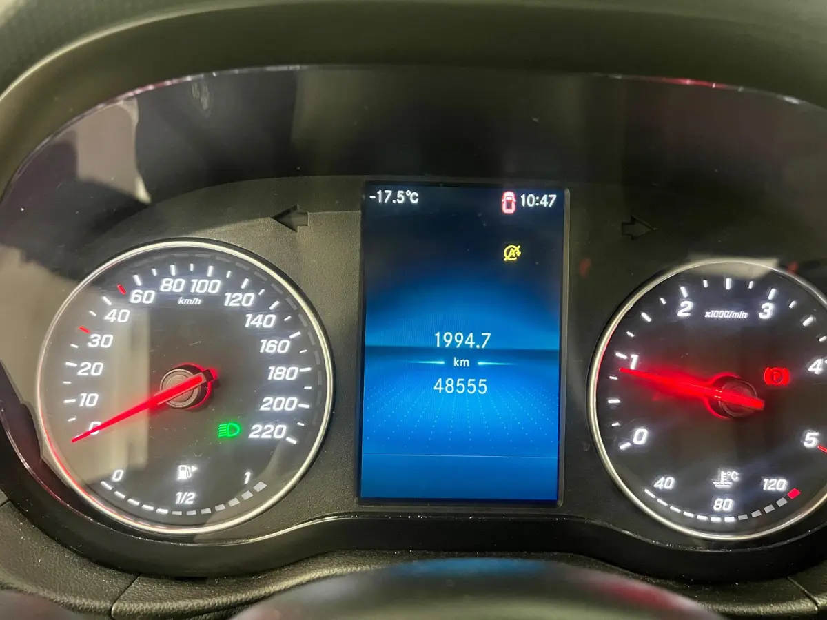 110 CDI Base Airco