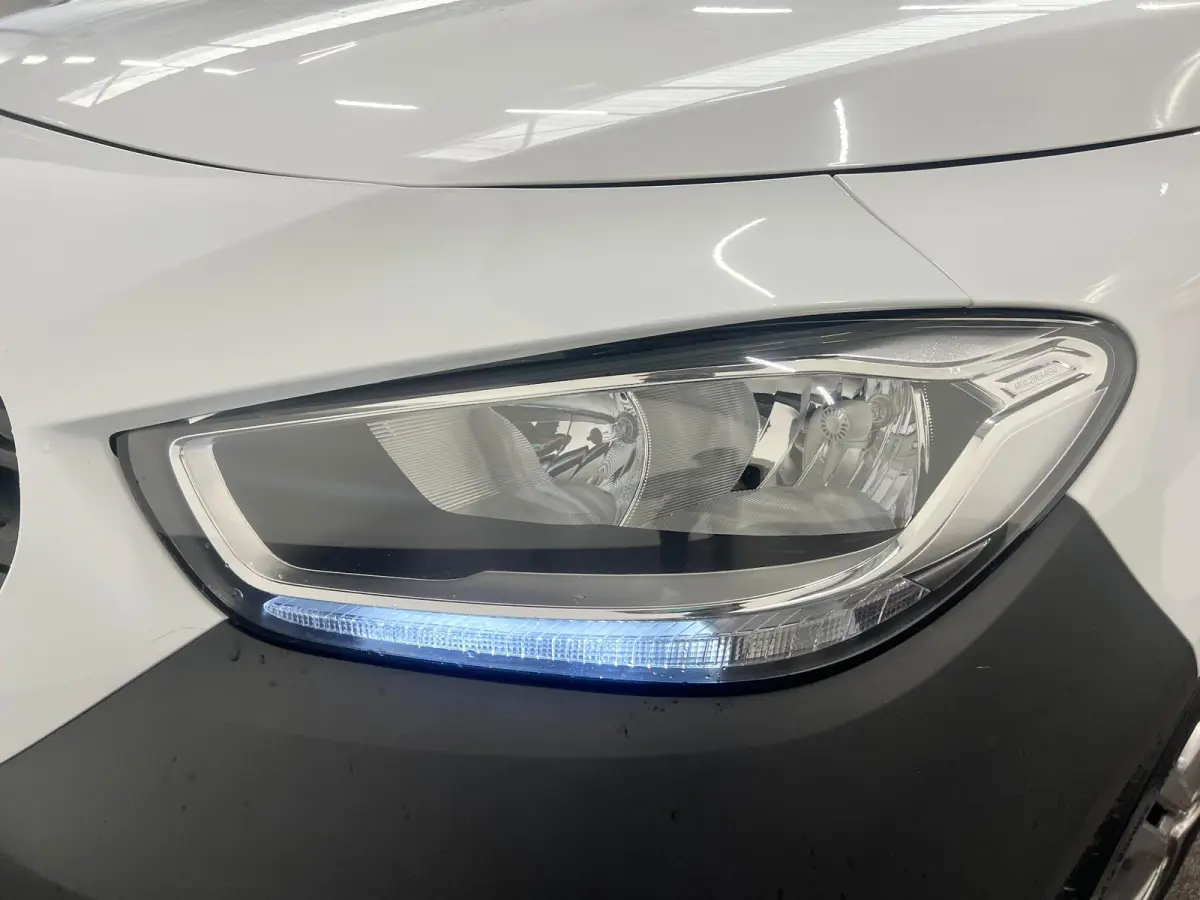 110 CDI Base Airco